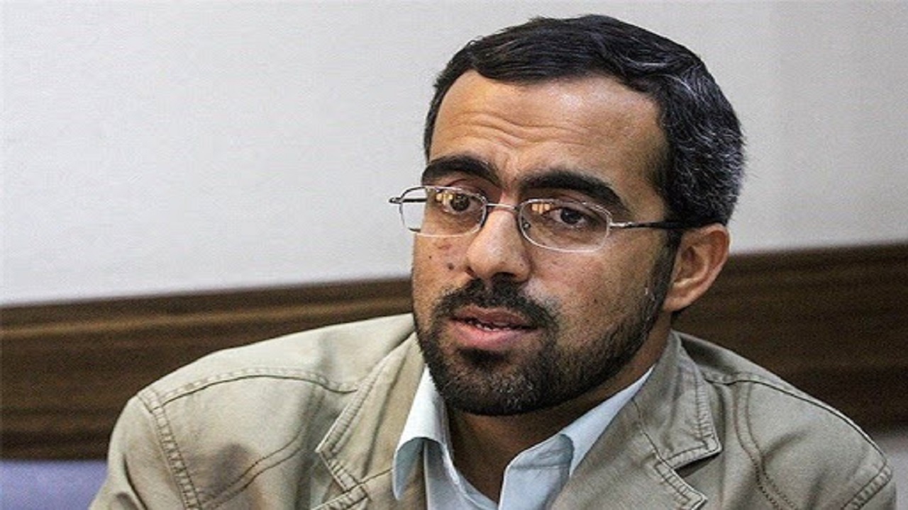 ایزدخواه: رؤسای قوای مقننه و قضاییه ۶ماه قبل از کاندیداتوری ریاست جمهوری استعفا دهند