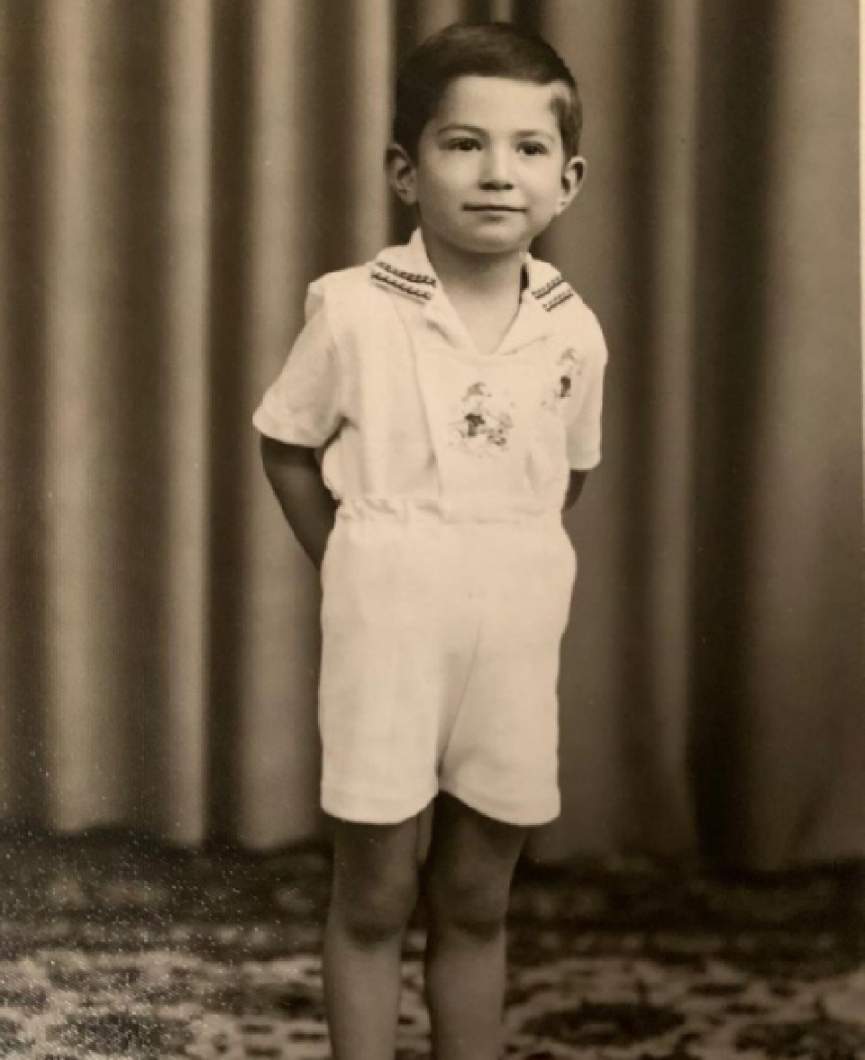 کودکی آتیلا پسیانی