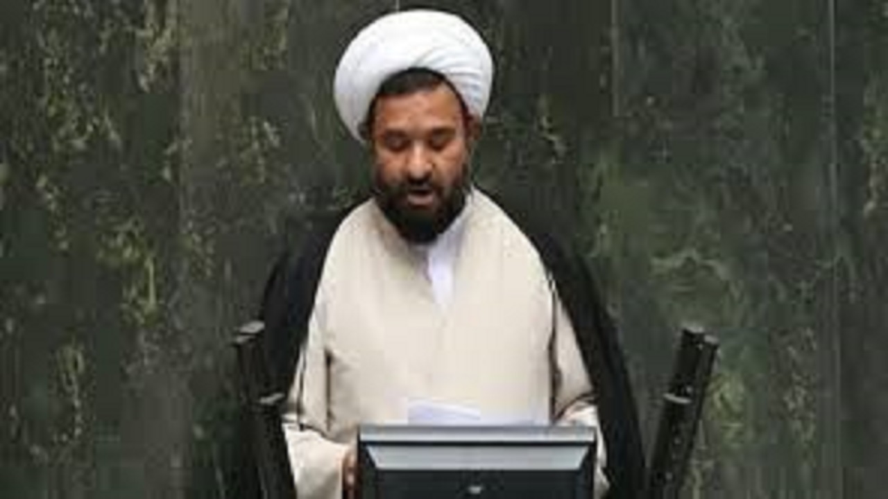 دانشگاه آزاد با پیام نور ادغام شود