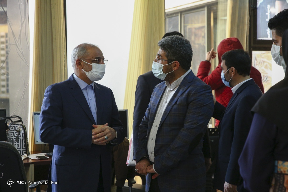 بازدید وزیر آموزش و پرورش از باشگاه خبرنگاران جوان