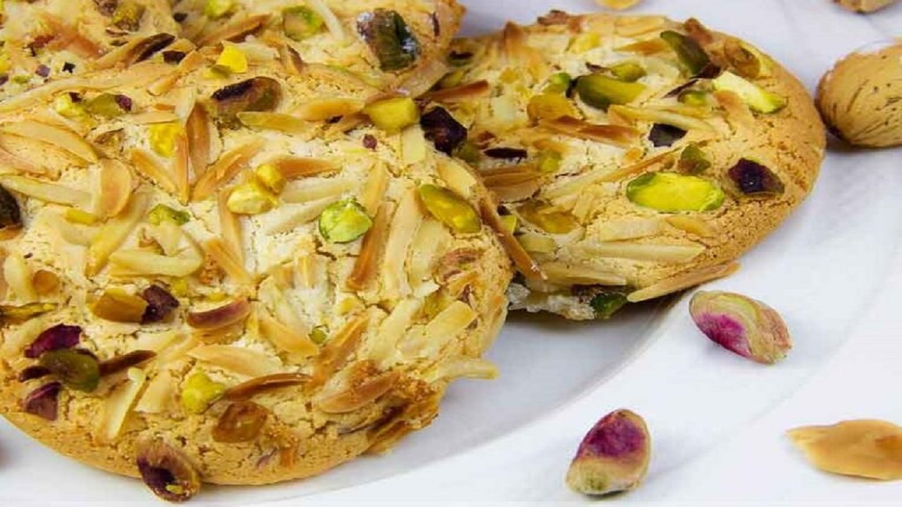 ۲ طرز تهیه شیرینی قرابیه تبریزی خانگی مجلسی به روش قنادی و ساده