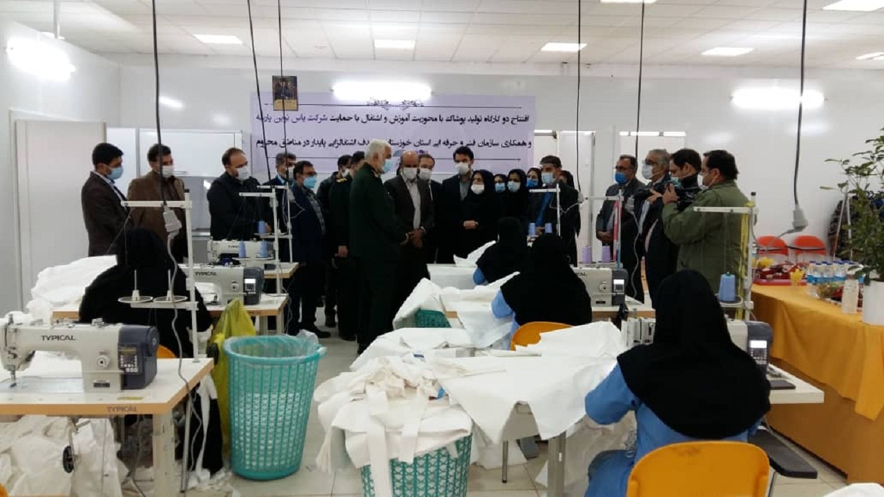 اشتغالزایی و توسعه کارآفرینی در اهواز با افتتاح ۲ کارگاه تولید پوشاک
