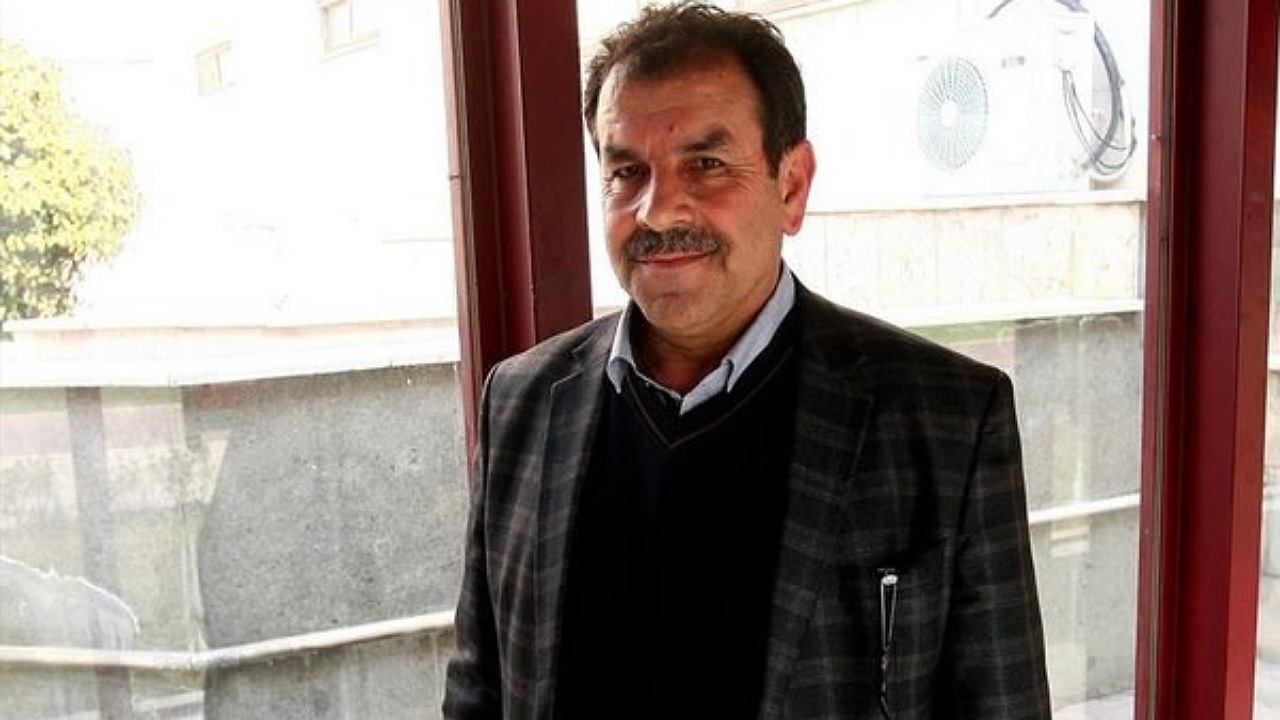 مجبور نیستم با خبرنگاران صحبت کنم!