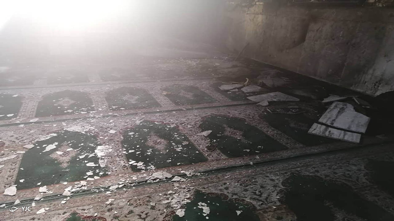 خاموش کردن آتش&zwnj; در مسجد الشجره کازرون