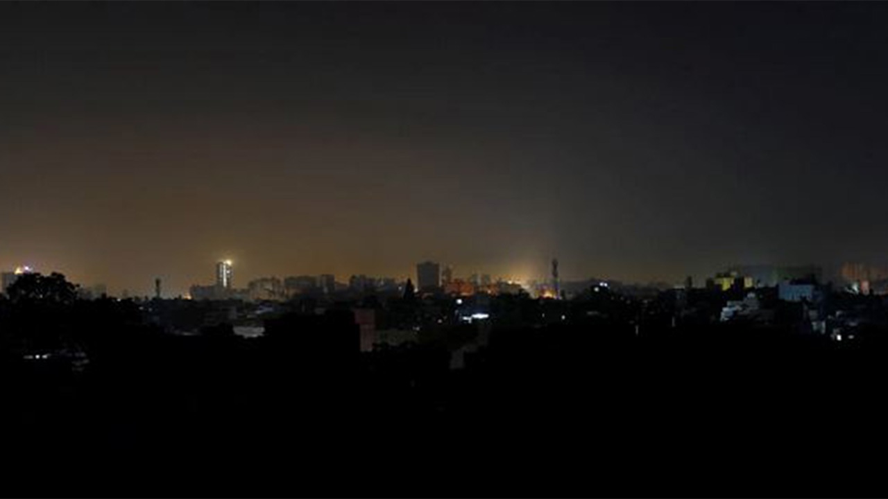 پاکستان در خاموشی فرورفت
