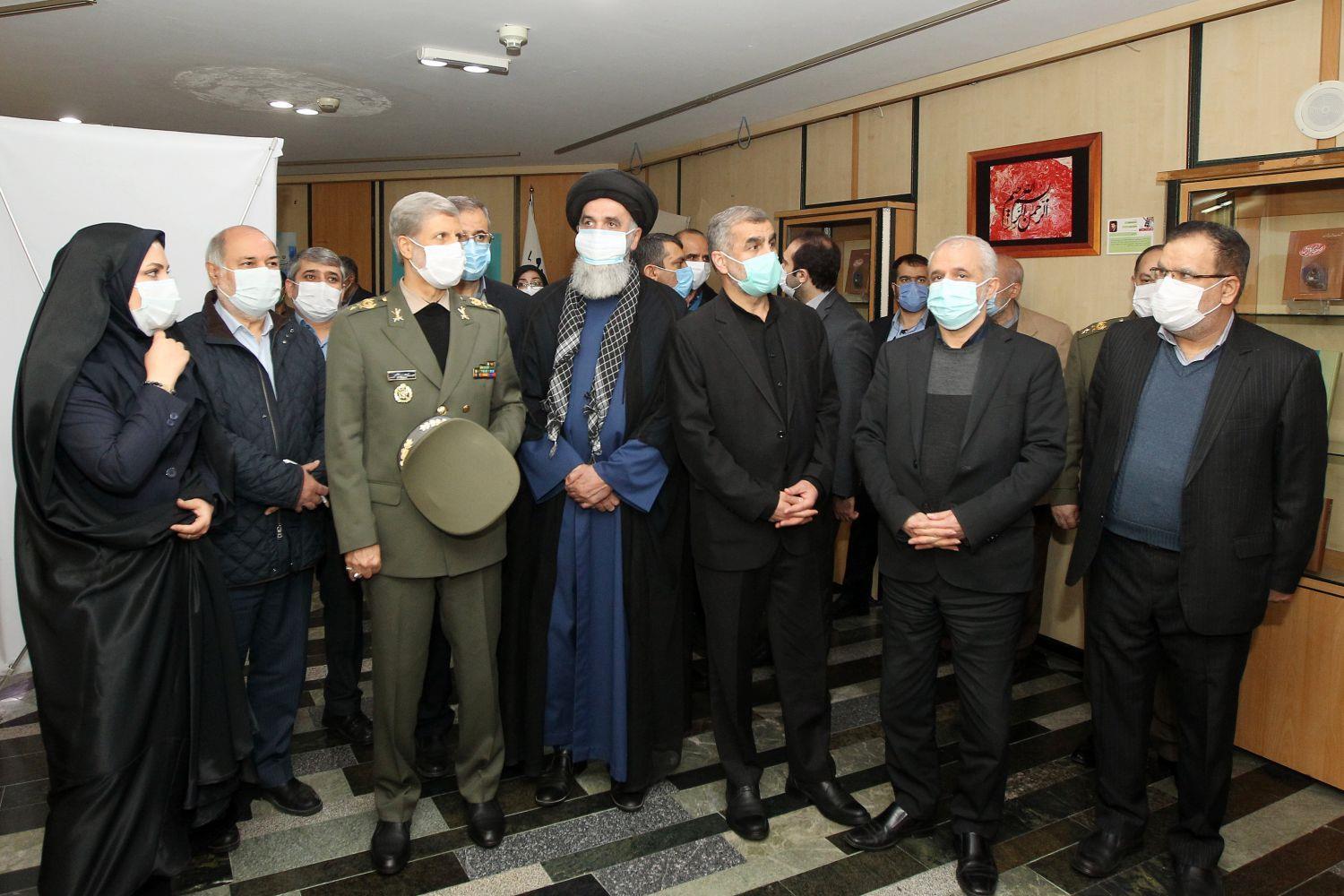 نمایشگاه &laquo;هنر مردان خدا&raquo; در مجلس افتتاح شد