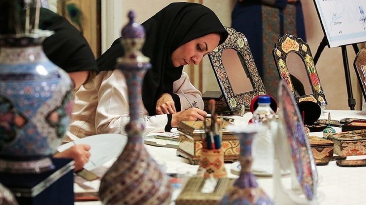 بیمه ۱۷۵ نفر از صنعتگران صنایع دستی در اردبیل