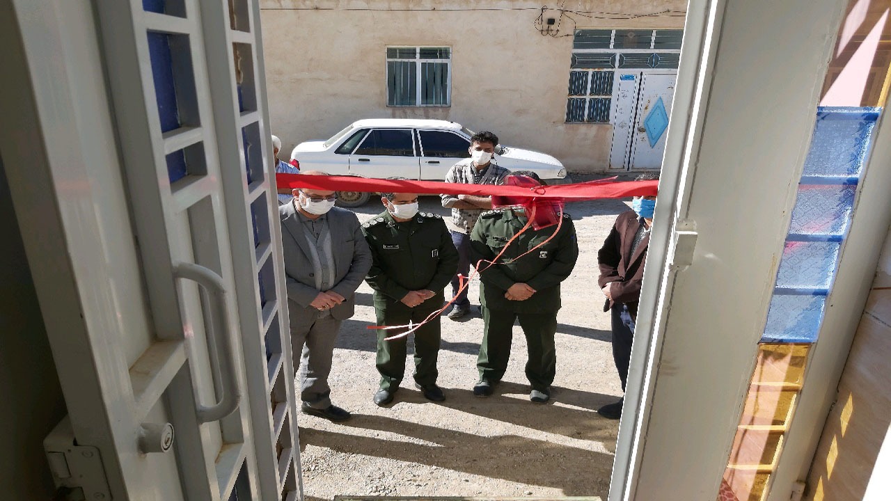 افتتاح یک واحد مسکن روستایی در انار