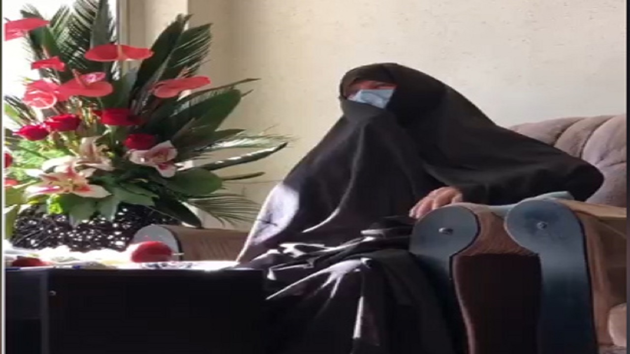 شعر خوانی جانسوز مادر ۲ شهید که پس از سال‌ها پیکر فرزندش پیدا شد + فیلم