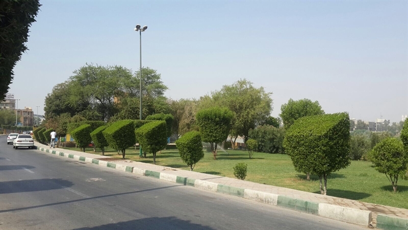 خاکبرداری در بلوار ۴ بانده گلستان اهواز