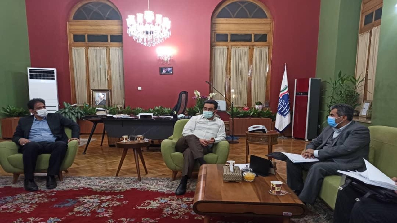 راه اندازی ۱۱ دکل مخابراتی در شهرستان‌های کرمان و راور