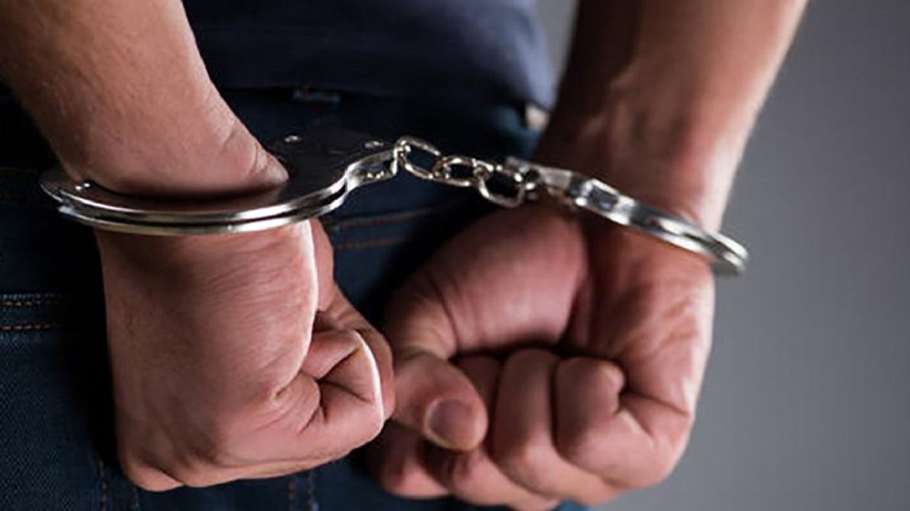 رفتار مشکوک پسر بعد از مرگ مادر