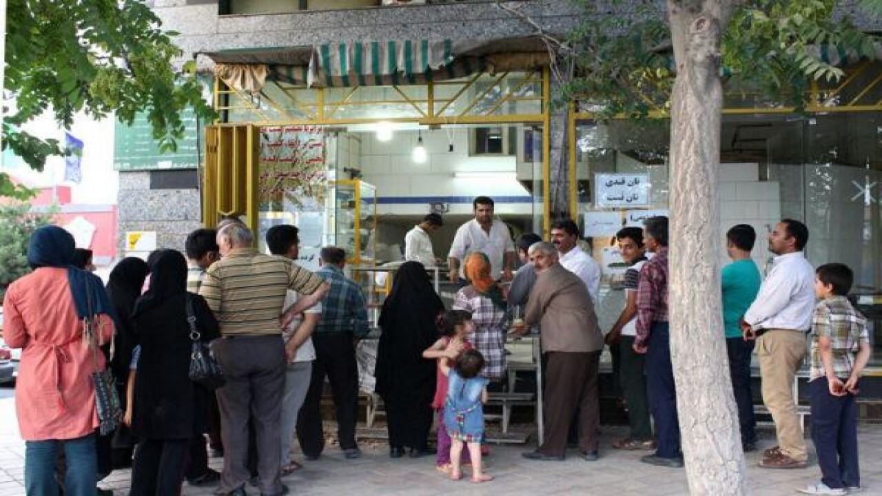 شلوغی بازار نان در خراسان شمالی
