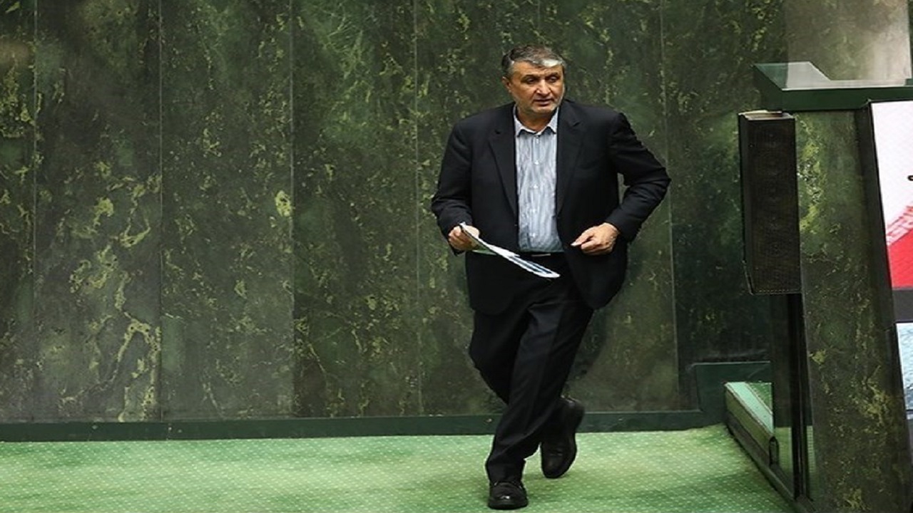 نماینده ساری از پاسخ‌ وزیر راه به صورت مشروط قانع شد