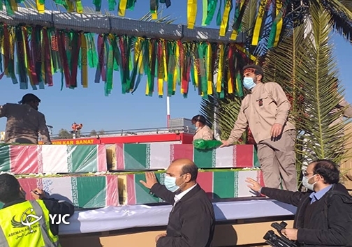 استقبال از پیکر مطهر ۱۵ شهید گمنام دوران دفاع مقدس در شیراز