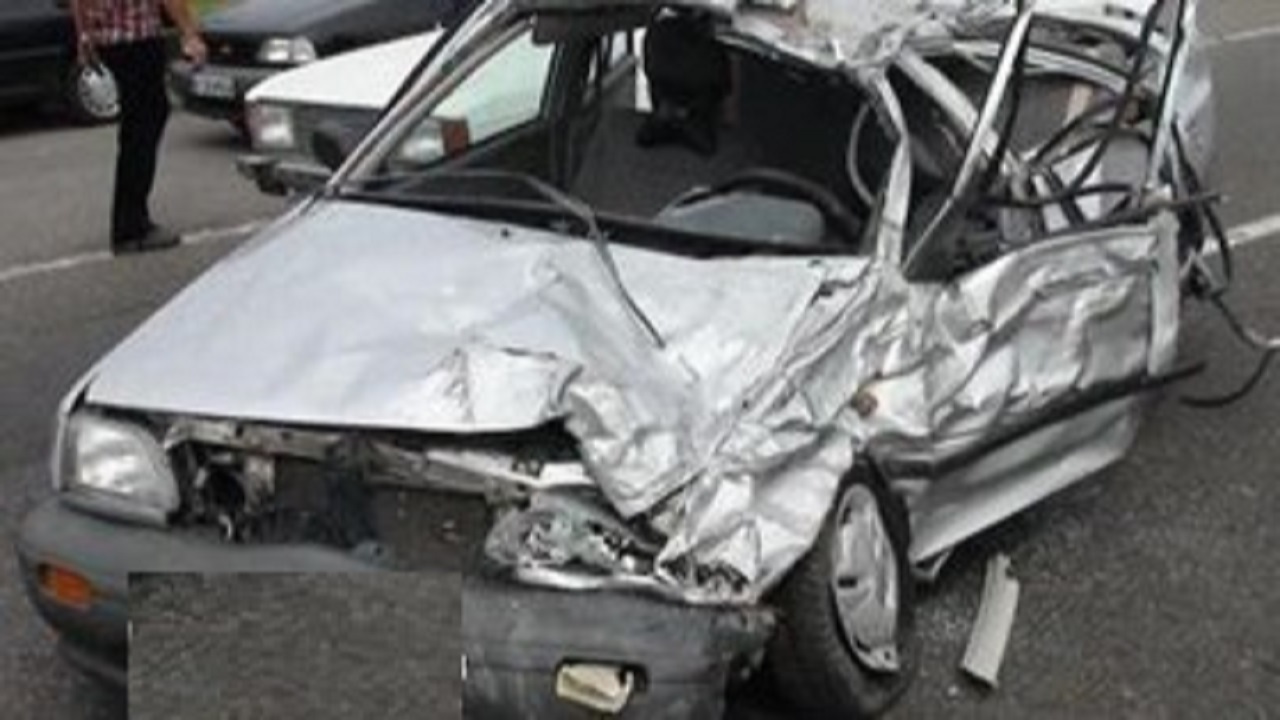 تصادف مرگبار پراید با ستون پل رودخانه قم