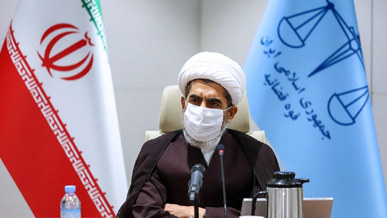 محاکم و مراجع قضایى براى ارجاع به داورى فعال شوند