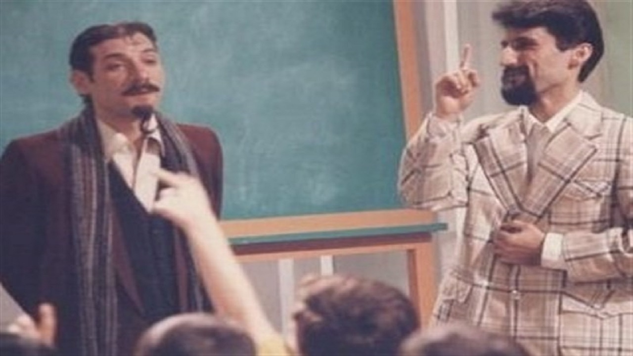 کدام بازیگر به عنوان معلمِ تلویزیون شناخته می‌شود؟