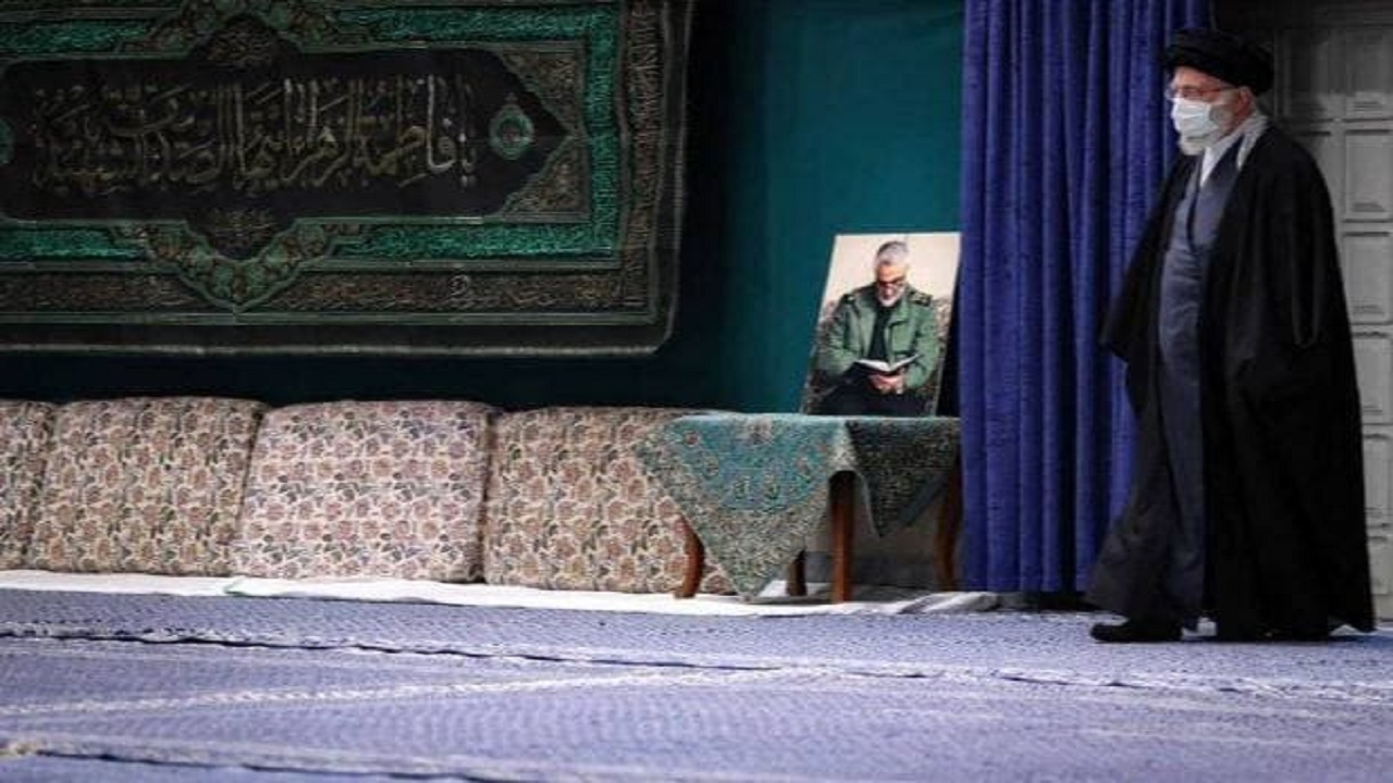 دومین شب مراسم عزاداری ایام شهادت حضرت فاطمه زهرا (س) با حضور رهبر انقلاب برگزار شد