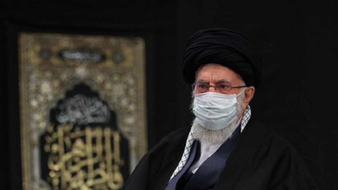 تصاویری از رهبر معظم انقلاب در دومین شب عزاداری ایام فاطمیه