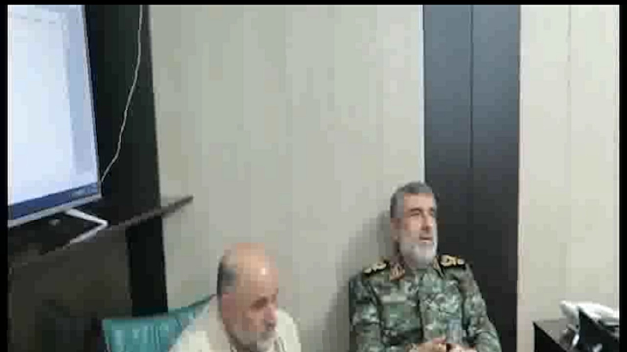 لحظه آغاز موشک باران پایگاه آمریکایی عین الاسد از اتاق عملیات + فیلم