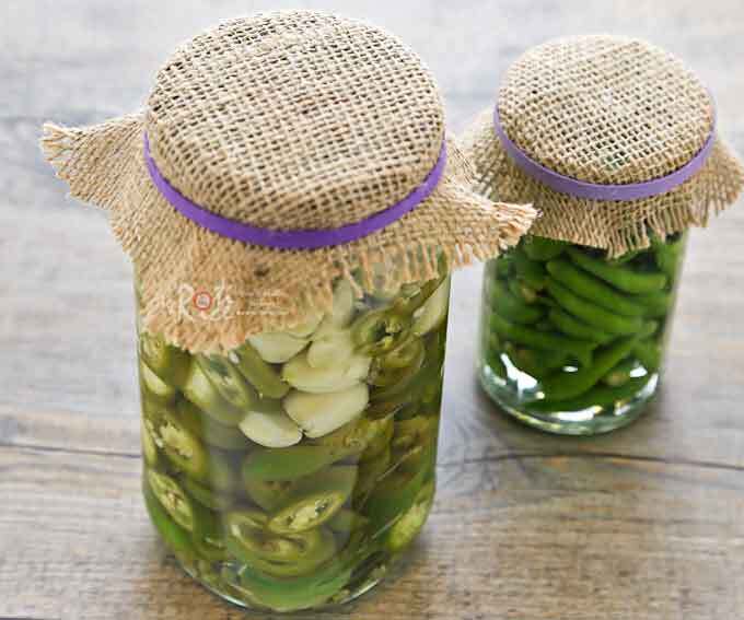 ۳ روش مختلف طرز تهیه ترشی فلفل سبز تند خانگی سریع و فوری