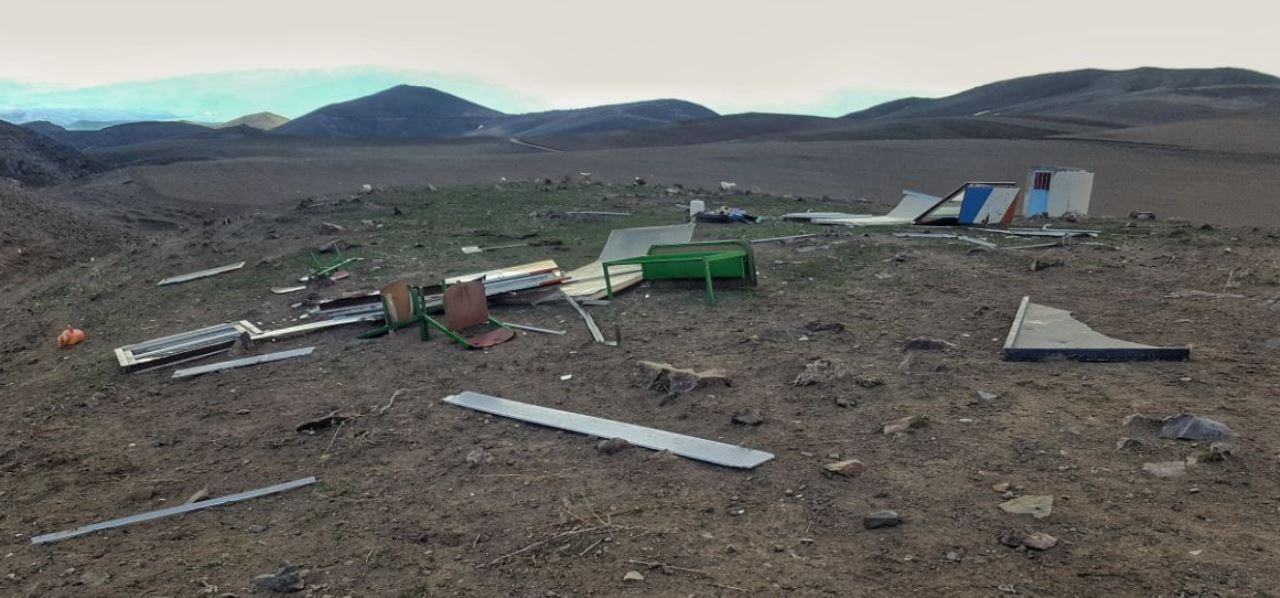 خسارت تندباد به روستای ساری‌لار شهرستان اهر