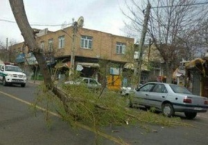 تندباد در استان اردبیل خسارت برجای گذاشت