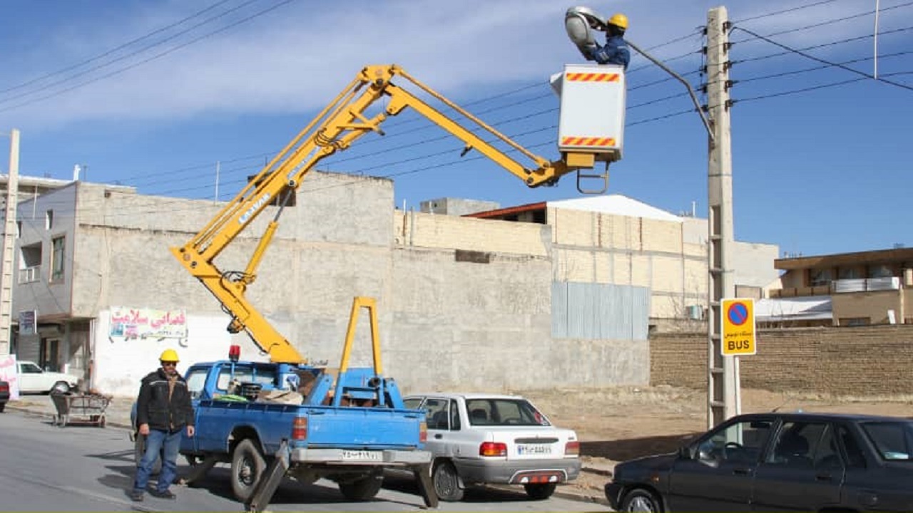 اجرای مانور جهادی تعدیل بار روشنایی معابر و جمع آوری انشعابات غیر مجاز در چهارمحال و بختیاری