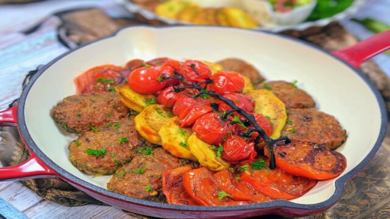 آموزش آشپزی؛ از استیک مرغ با پنیر پارمسان و لقمه&zwnj;های گوشت&zwnj;و&zwnj;خردل تا بادمجان شکم پر + تصاویر