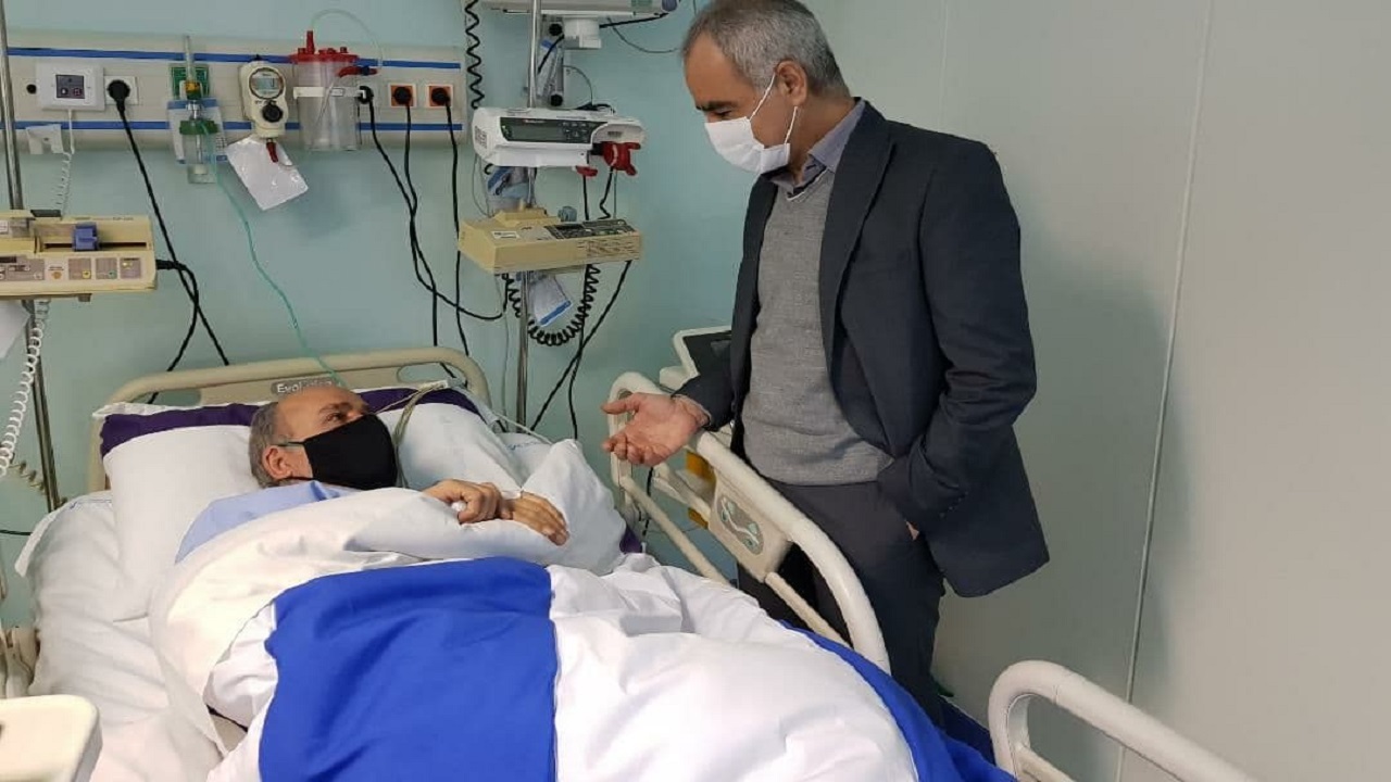 عیادت سرپرست فدراسیون فوتبال از تاج + عکس
