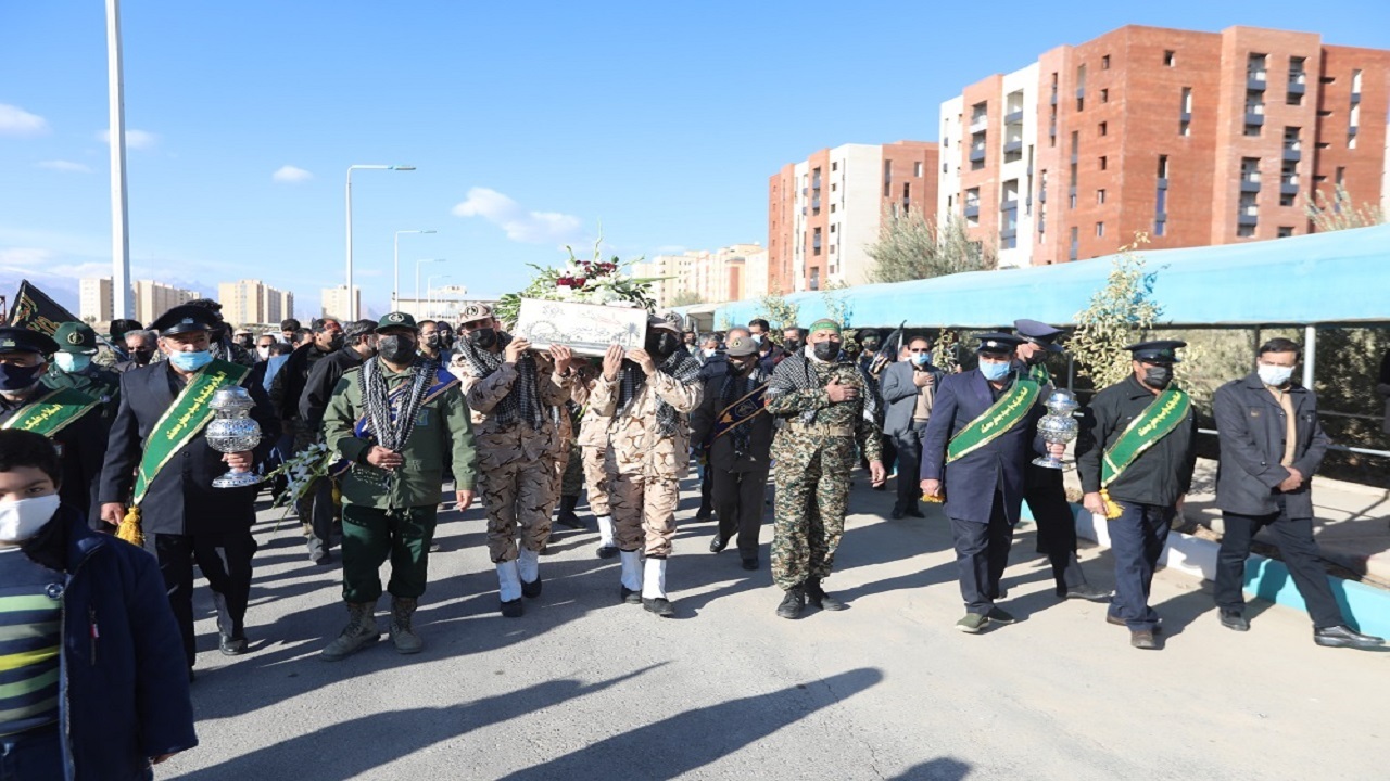 پیکر مطهر شهید گمنام در صدا و سیمای مرکز یزد آرام گرفت
