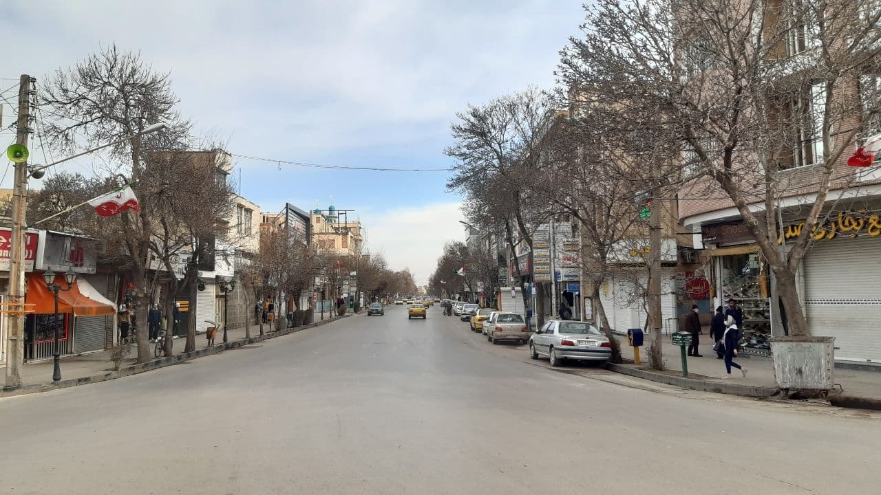 جای خالی بیرقهای فاطمی در شهر حسینی اردبیل+عکس جای خالی بیرقهای فاطمی در شهر حسینی اردبیل+عکس