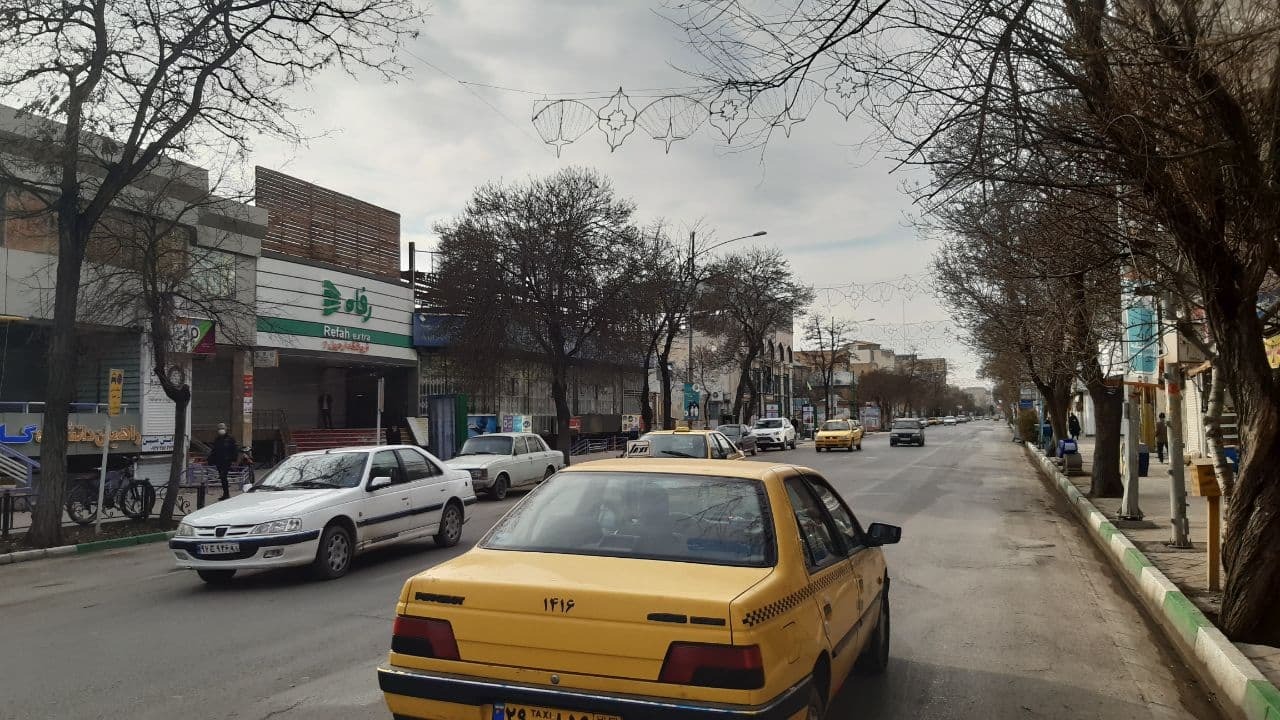 جای خالی بیرقهای فاطمی در شهر حسینی اردبیل+عکس جای خالی بیرقهای فاطمی در شهر حسینی اردبیل+عکس