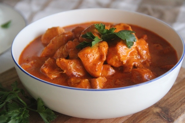 ۴ طرز تهیه مرغ تندوری یا مرغ تنوری هندی در تابه، فر، کبابی و ساندویچی