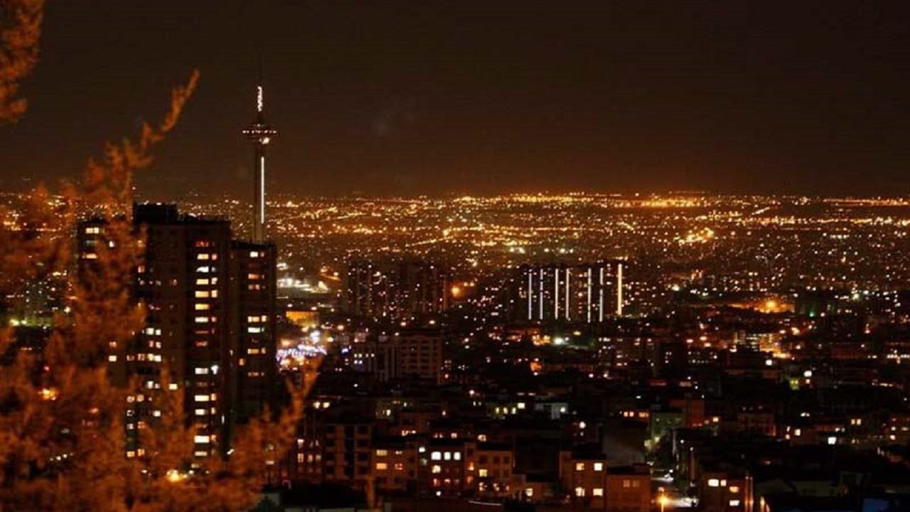 قطعی برق کسب و کار بازار چوب فروشان را کساد کرده است + تصاویر