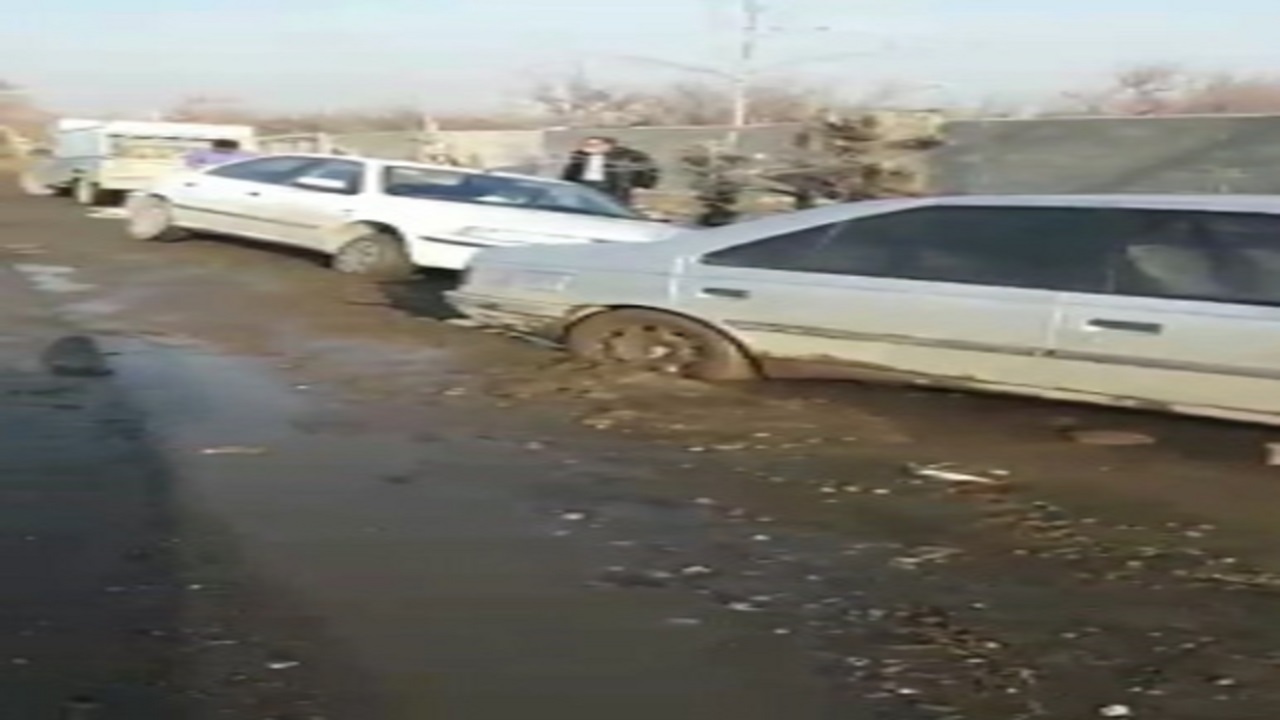 دشواری تردد در جاده رزکان به شهریار + فیلم