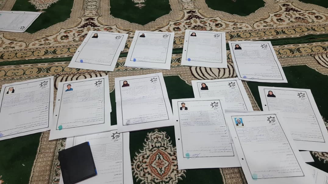 طلبه&zwnj;ای که پیکر ۱۰۰ کرونایی را غسل داد + تصاویر