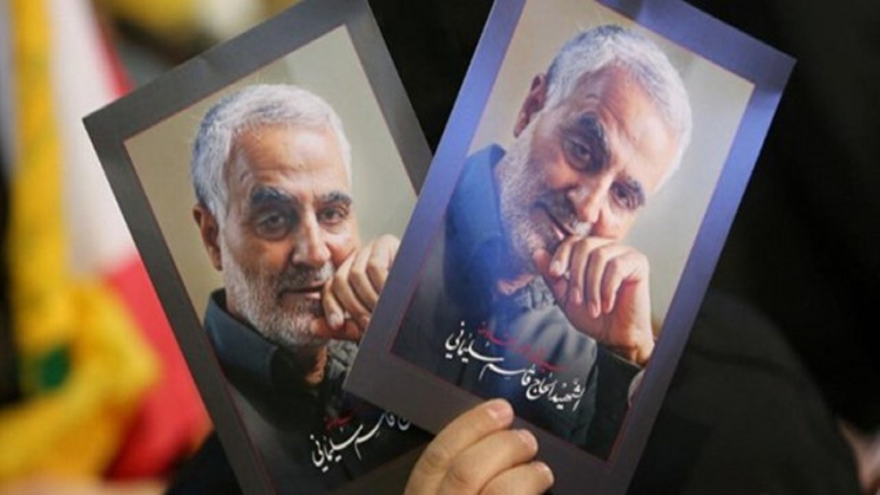 آثار برتر یادواره رسانه‌ای مکتب سلیمانی نشان سردار سلیمانی می‌گیرند