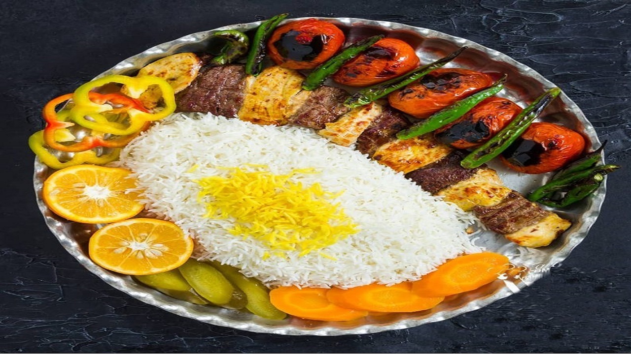 آموزش آشپزی؛ از کله پاچه پلو شیرازی و پرده پلو خوشمزه ترکیه&zwnj;ای تا ساندویچ میت بال و کمپوت خرمالو خانگی + تصاویر