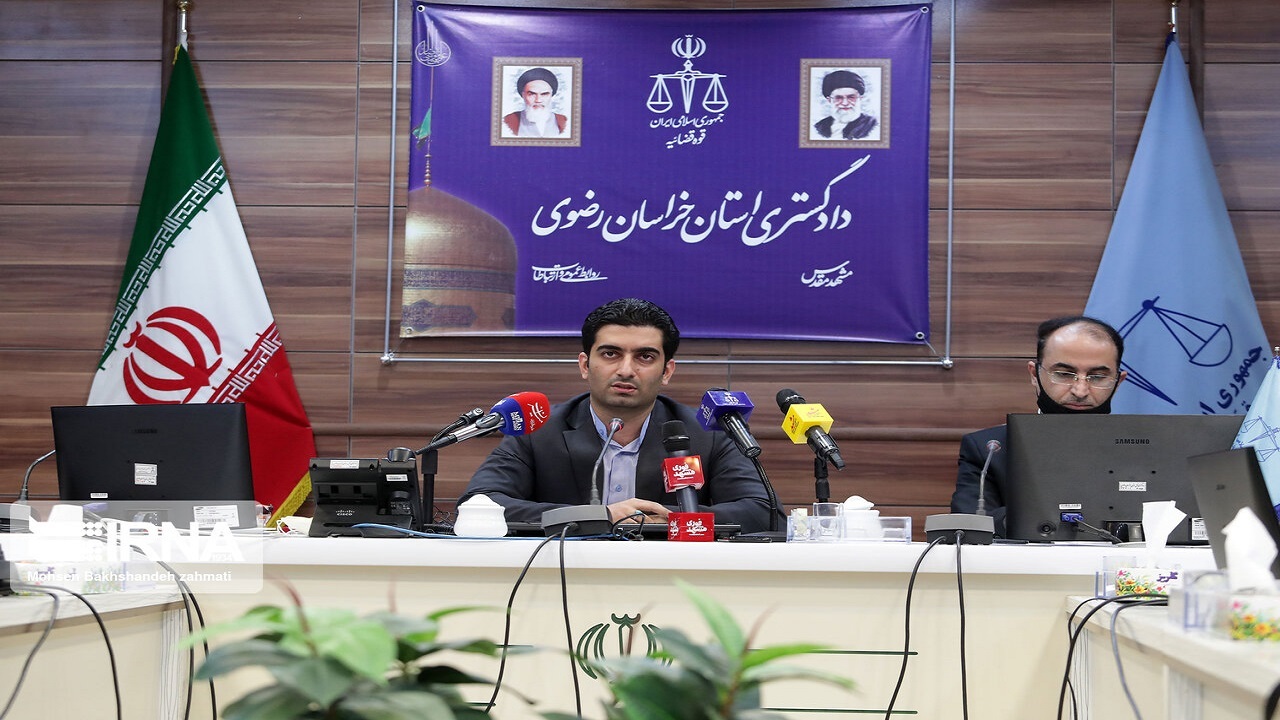 قاچاق حدود ۹هزار میلیارد تومان ارز به صورت چمدانی