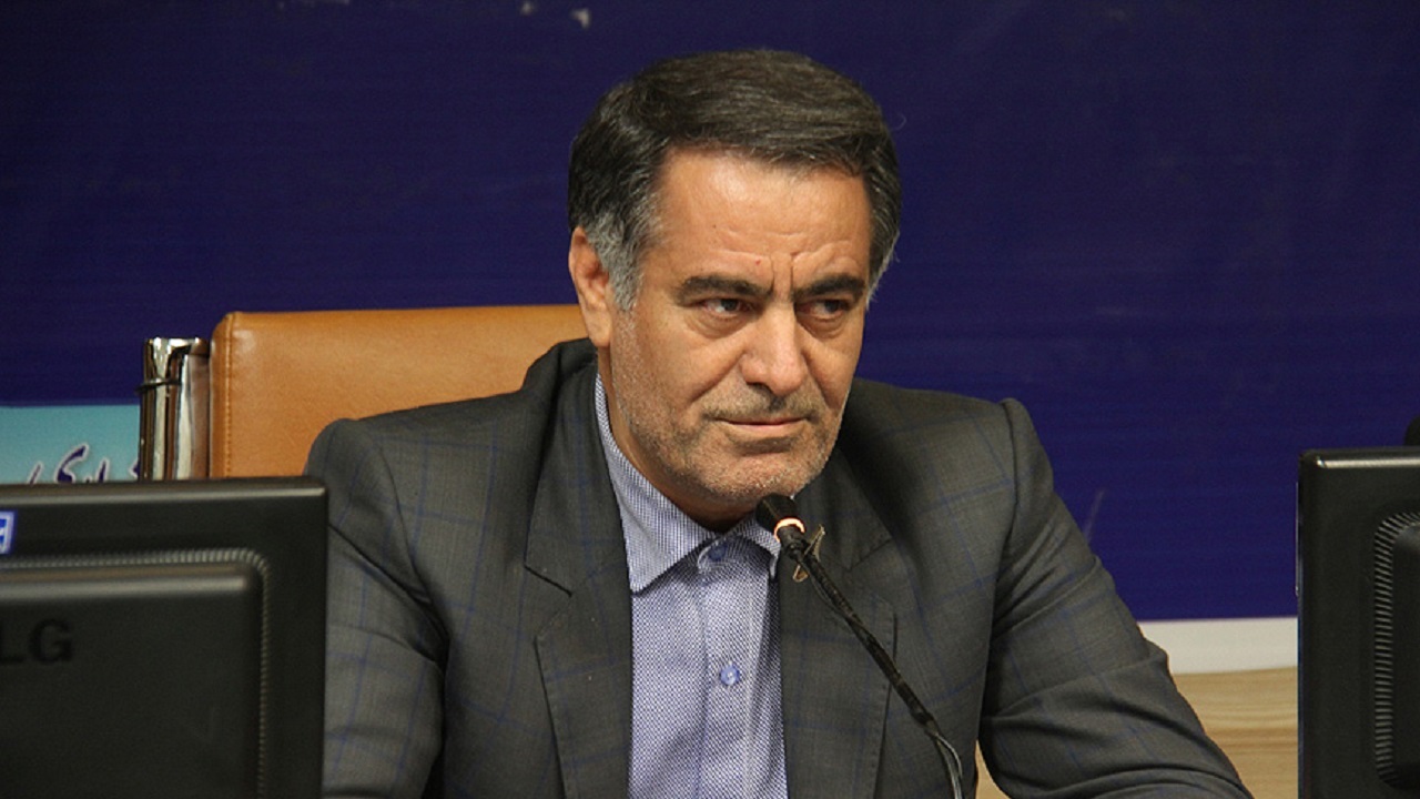 آمار‌های جمعیتی به صورت تحلیلی و پژوهشی مورد بررسی قرار گیرد