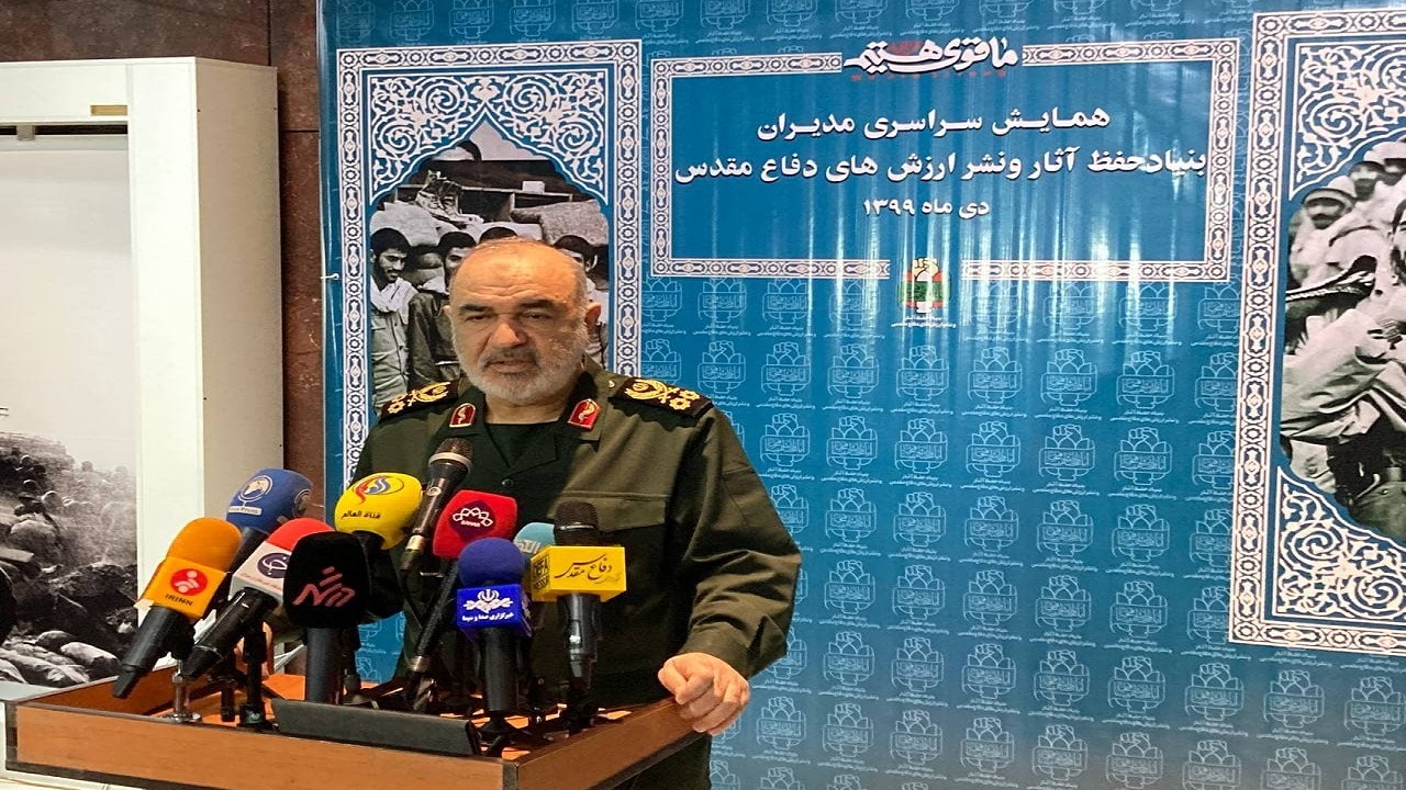 برای دفاع از کشورمان دستمان بر روی ماشه است