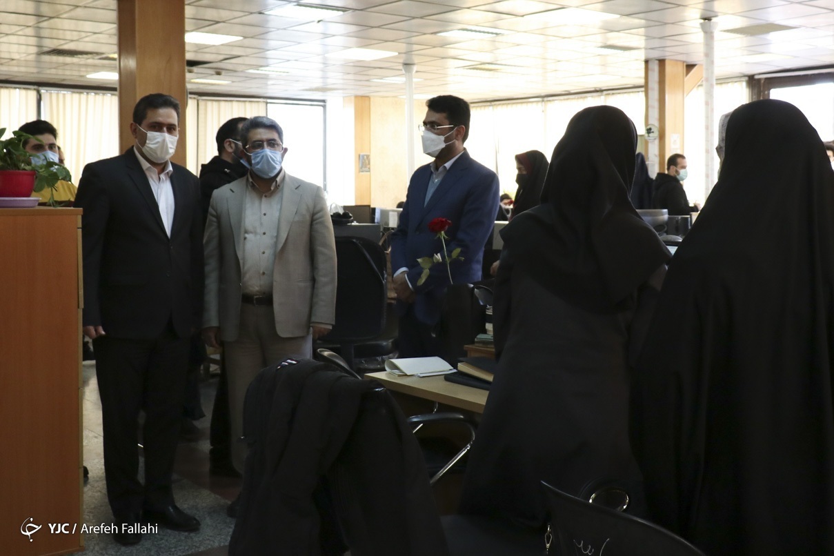بازدید رئیس صندوق نوآوری و شکوفایی از باشگاه خبرنگاران جوان
