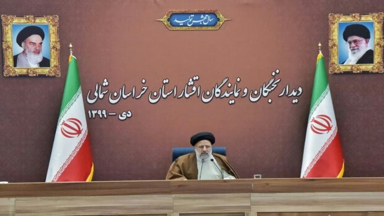 نهاد‌های قدرت حق لغو یک طرفه تعهدات با مردم را ندارند/ فضای مجازی تبدیل به فضای قمار و فحشا نشود