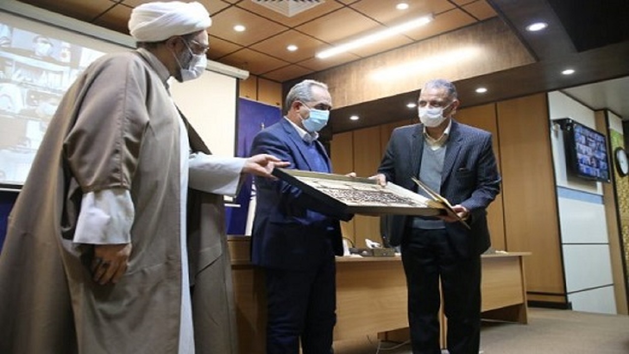 استاندار قم از خبرنگار پیشکسوت قدردانی کرد