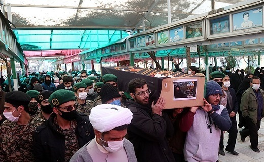 پیکر مادر شهیدان کارکوب زاده در گلزار شهدای قم آرام گرفت