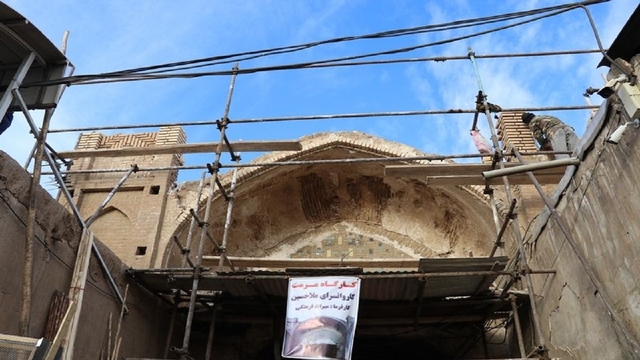 سرای تاریخی ملاحسین قم مرمت شد
