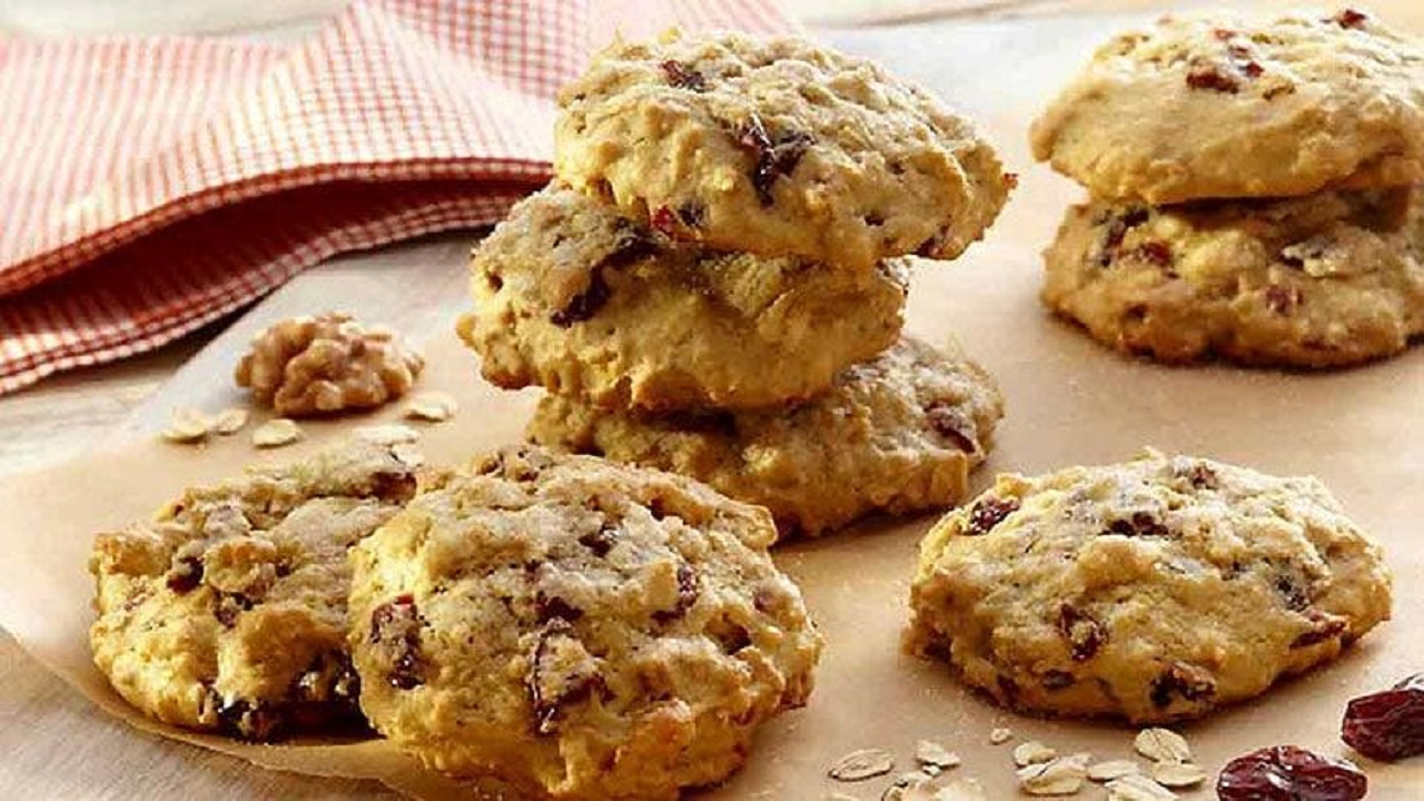 طرز تهیه کوکی لاهیجان گردویی، شکلاتی و کشمشی در فر و بدون فر