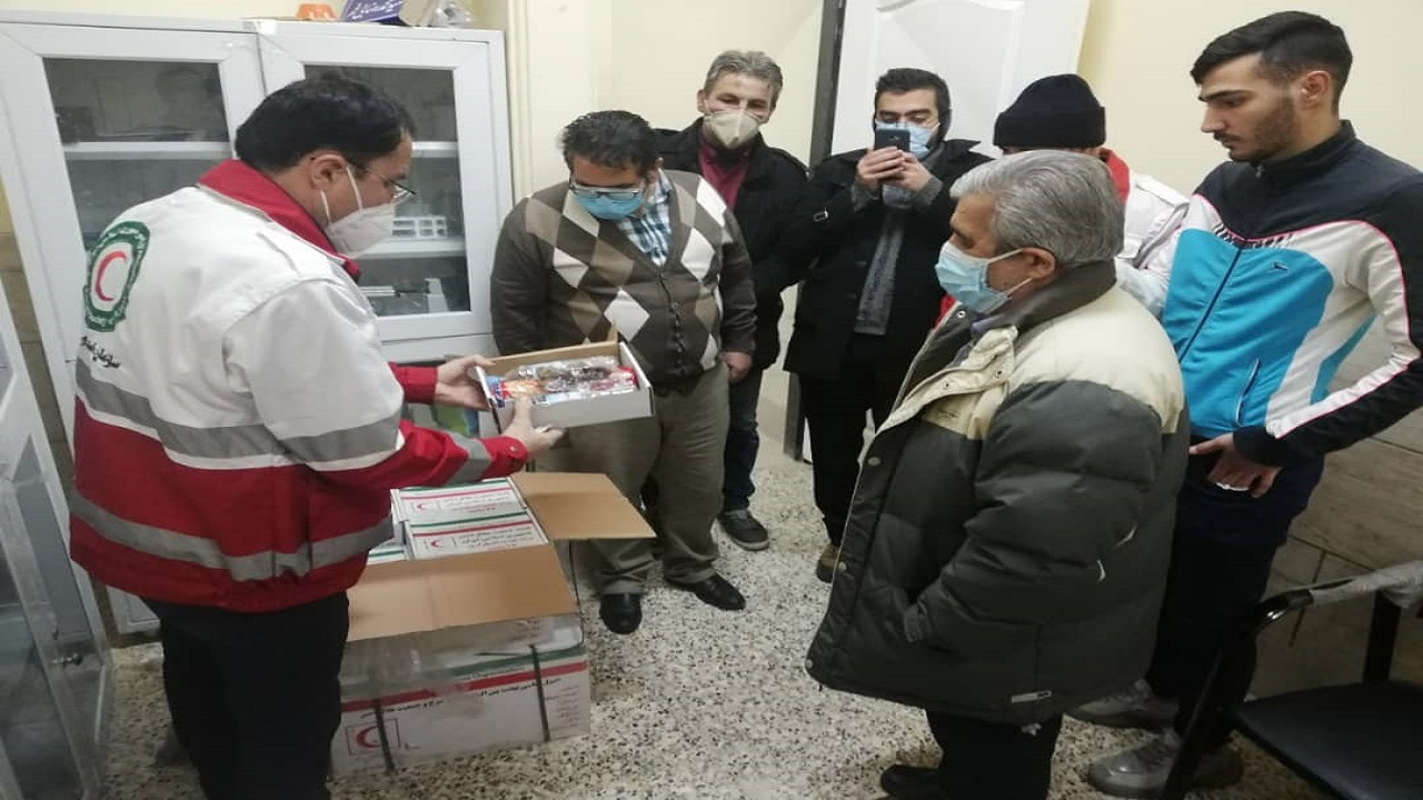 امداد رسانی به ۴۵ نفر از مسافران گرفتار در برف و کولاک قوچان